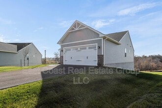 329 Bookers Ct in Martinsburg, WV - Building Photo - Building Photo