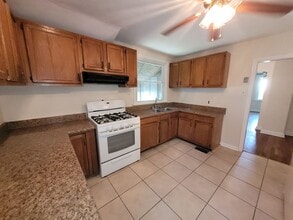 617 Surry St in Portsmouth, VA - Building Photo - Building Photo