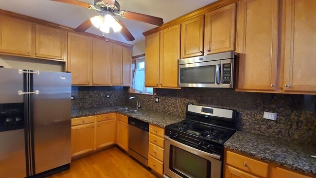 3836 N Nordica Ave in Chicago, IL - Foto de edificio - Building Photo