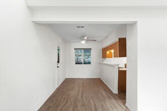 1114-1116 Hazelton St in San Marcos, TX - Building Photo - Building Photo