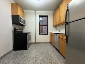 615 Fort Washington Ave in New York, NY - Building Photo - Building Photo