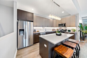 2304 W Jackson Blvd in Chicago, IL - Building Photo - Building Photo