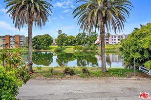 164 63rd Ave in Los Angeles, CA - Building Photo