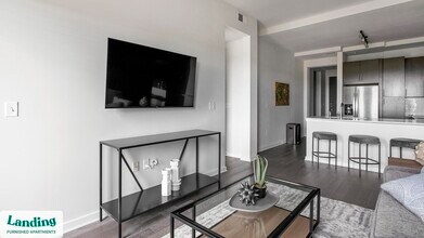825 Usener St in Houston, TX - Building Photo - Building Photo