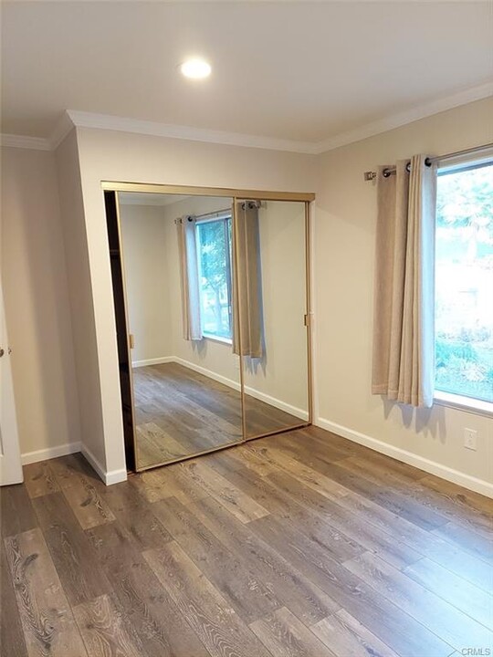 3921 Declaration Ave in Calabasas, CA - Building Photo