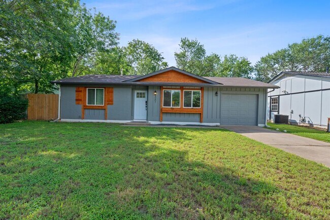 5001 Dove Springs Dr in Austin, TX - Building Photo - Building Photo