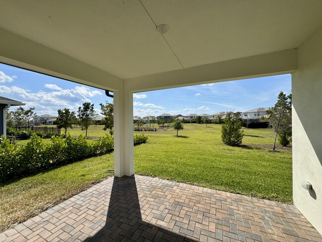 1241 Haywagon Trl in Loxahatchee, FL - Building Photo - Building Photo