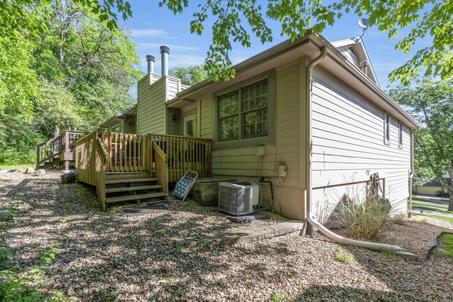 property at 1409 Lawrence Ave