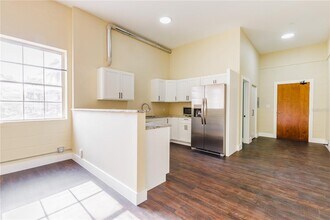 306 W Wisconsin Ave in DeLand, FL - Building Photo - Building Photo