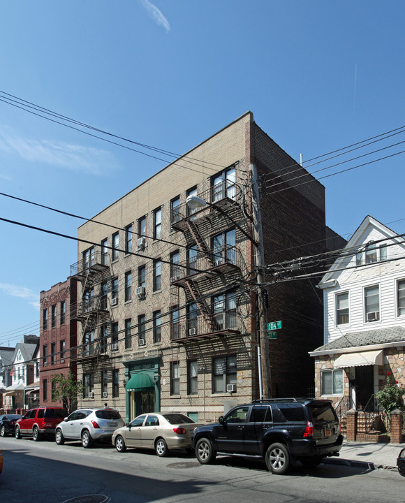 Rose Court in Corona, NY - Building Photo