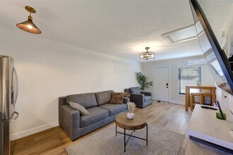 3201 Westridge St in Houston, TX - Building Photo - Building Photo