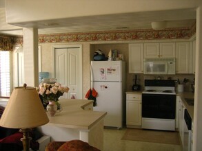 101 Post Oak Rd in Yorktown, VA - Building Photo - Building Photo