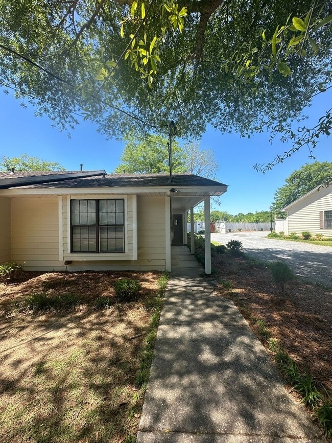 115 Cedar Ct in Wetumpka, AL - Building Photo - Building Photo