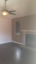 412 Chaffee Ln in Waterford, CA - Building Photo - Building Photo
