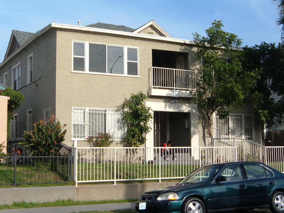 1022-1028 Martin Luther King Jr Ave in Long Beach, CA - Foto de edificio