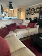 205 E Harmon Ave, Unit 219 in Las Vegas, NV - Foto de edificio - Building Photo