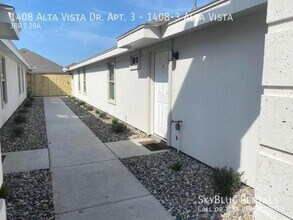 1408 Alta Vista Dr in Progreso Lakes, TX - Building Photo - Building Photo