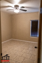 608 E 15th St, Unit Unit 8 in Del Rio, TX - Foto de edificio - Building Photo