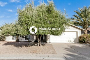 2058 W Gila Ln in Chandler, AZ - Building Photo
