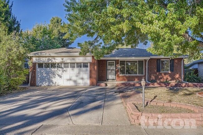 1265 S Fenton St in Lakewood, CO - Building Photo - Building Photo