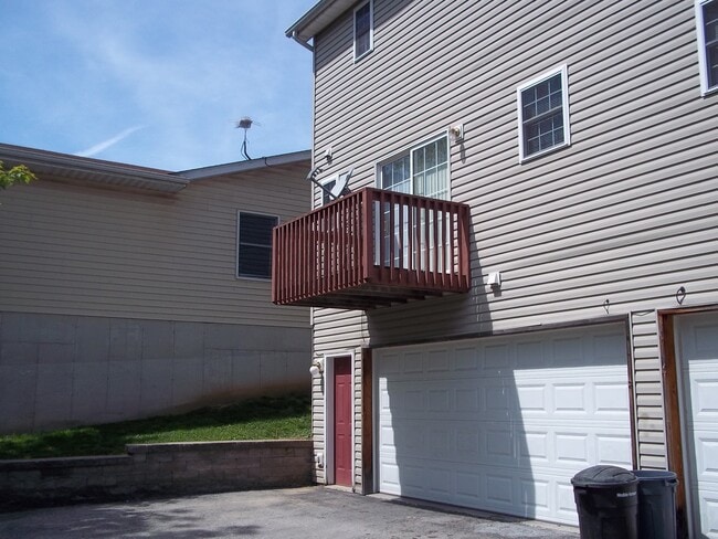 696 James St in Washington, MO - Building Photo - Building Photo