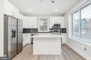 2000 E Huntingdon St