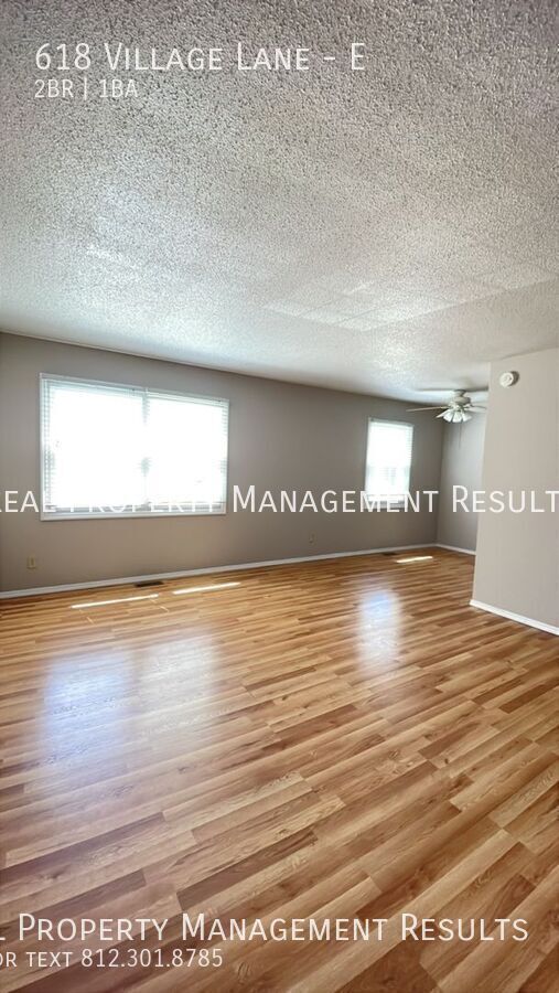 618 Village Ln-Unit -E in Newburgh, IN - Building Photo - Building Photo