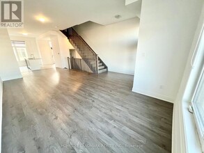 9 Alan Francis Ln in Markham, ON - Building Photo - Building Photo