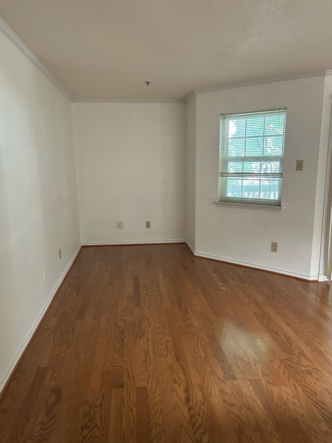 property at 1524 Lincoln Way
