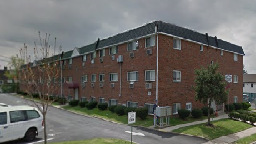 Garrett House Apartments in Drexel Hill, PA - Building Photo