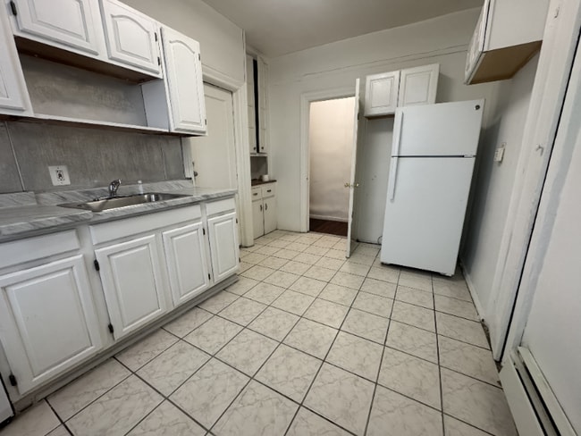 745 Alabama Ave, Unit Unit 1 (first floor) in Brooklyn, NY - Building Photo - Building Photo