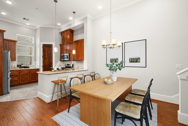 2022 Sabine St in Houston, TX - Building Photo - Building Photo