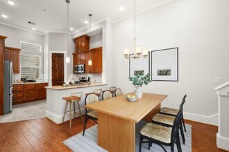 2022 Sabine St in Houston, TX - Building Photo - Building Photo