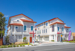 Decoto Villas in Fremont, CA - Building Photo - Building Photo