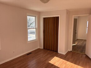 1318 Benton St in Rockford, IL - Building Photo - Building Photo