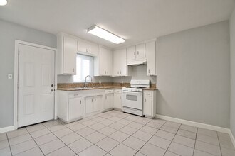 4715-4717 W 152nd St in Lawndale, CA - Building Photo - Building Photo