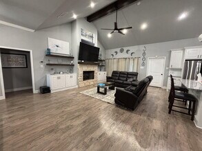 1114 N Gardner Ave in Lubbock, TX - Building Photo - Building Photo
