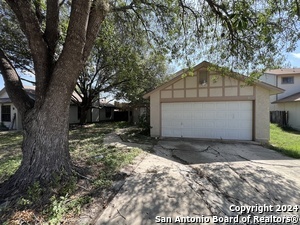 3122 Smoke Creek in San Antonio, TX - Foto de edificio - Building Photo