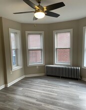 215 Highland Ave, Unit 2 in Downingtown, PA - Building Photo - Building Photo
