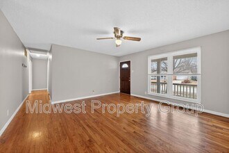 2244 Millvalley Dr in Florissant, MO - Building Photo - Building Photo