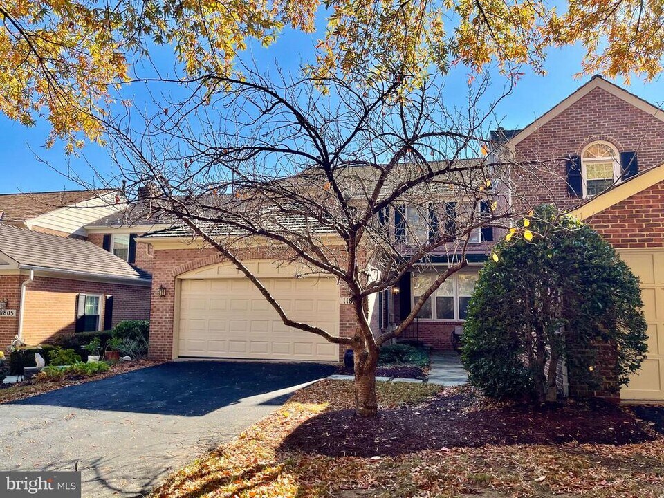 11803 Bishops Content Rd in Bowie, MD - Building Photo