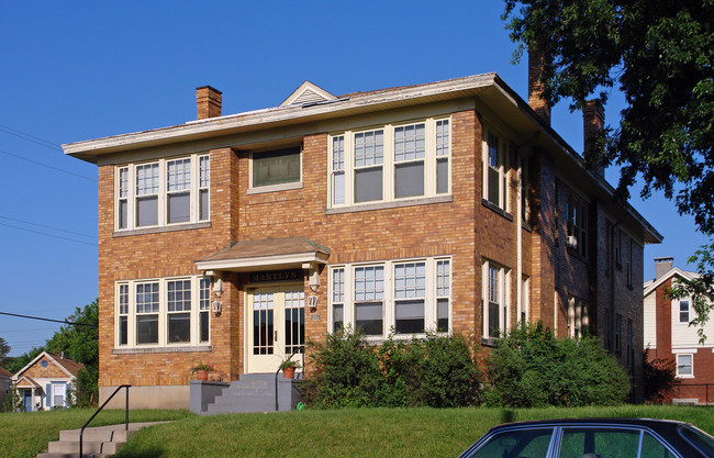 3175 Clifford Ave in Latonia, KY - Foto de edificio - Building Photo