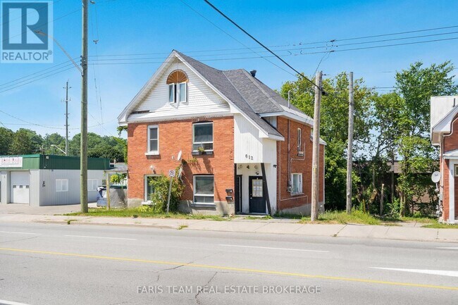 612 Bay St in Midland, ON - Building Photo - Building Photo