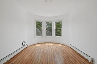 194 Emerson St in Boston, MA - Building Photo - Building Photo