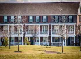 2B Ellington Road in Mechanicsburg, PA - Building Photo