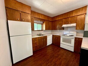 301 N Dennis St in Ellensburg, WA - Building Photo - Building Photo