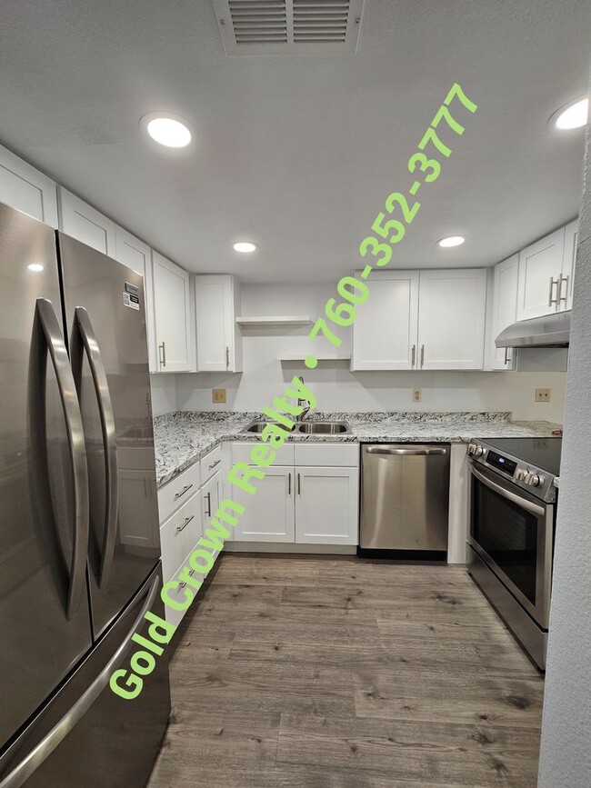 1716 W Olive Ave in El Centro, CA - Building Photo - Building Photo