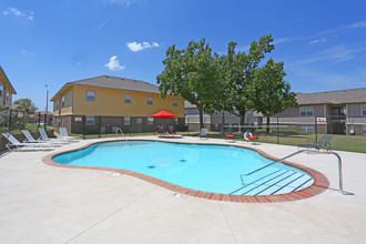 Preston Square in Norman, OK - Foto de edificio - Building Photo