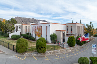 Sierra Del Sol in El Paso, TX - Foto de edificio - Building Photo