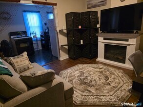 21 S B St in Norwich, CT - Building Photo - Building Photo